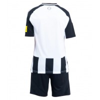 Camiseta Newcastle United Primera Equipación para niños 2024-25 manga corta (+ pantalones cortos)